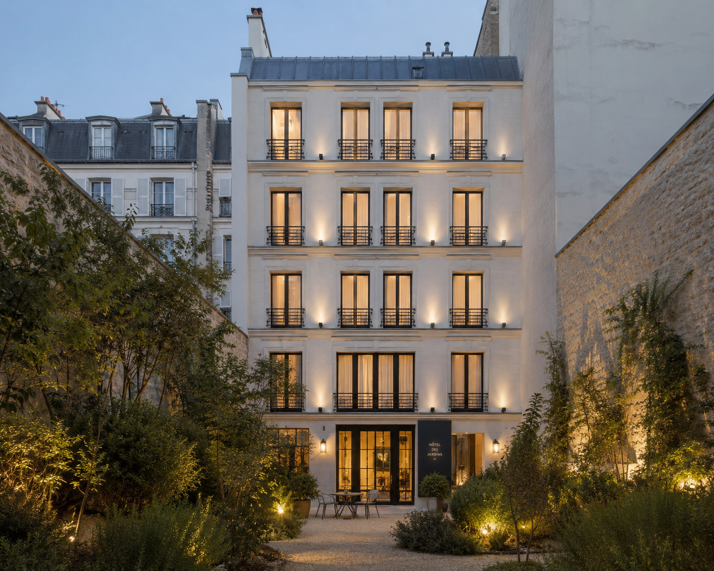 Façade de l’hôtel TCE Parisien en chantier